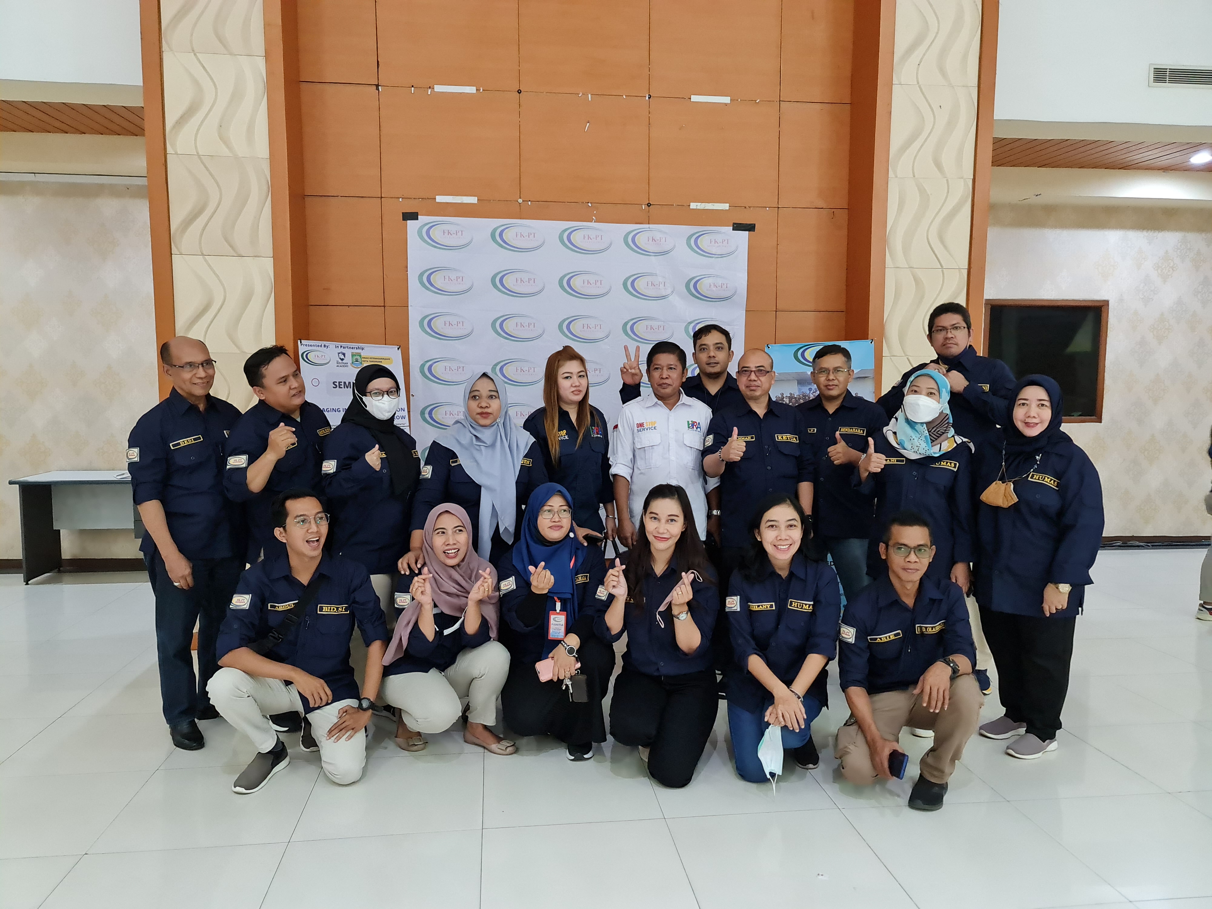 Foto galeri Seminar Managing Industrial Relation (17 Desember 2022)