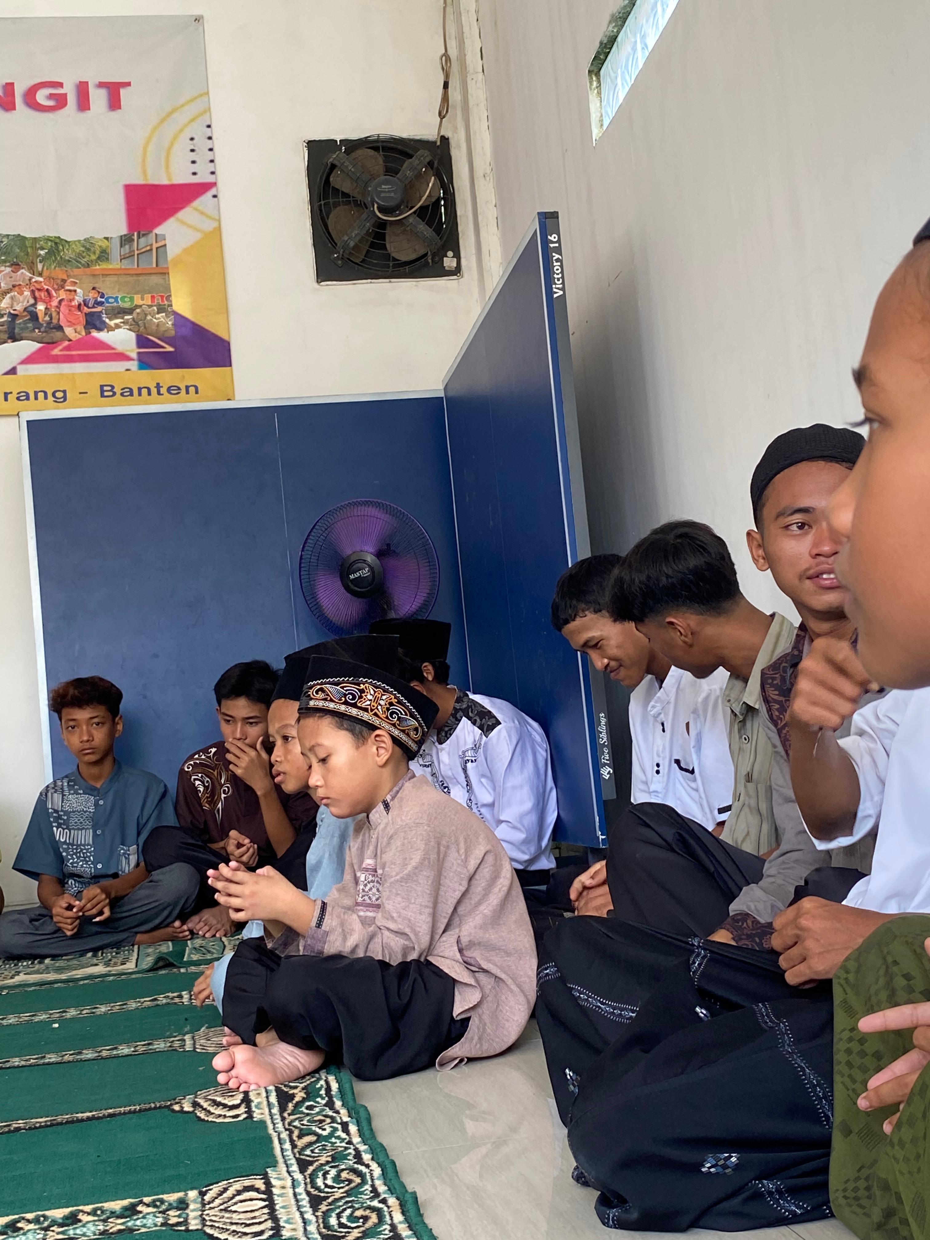 Foto galeri Dari FKPT utk Yayasan Taman Anak Langit