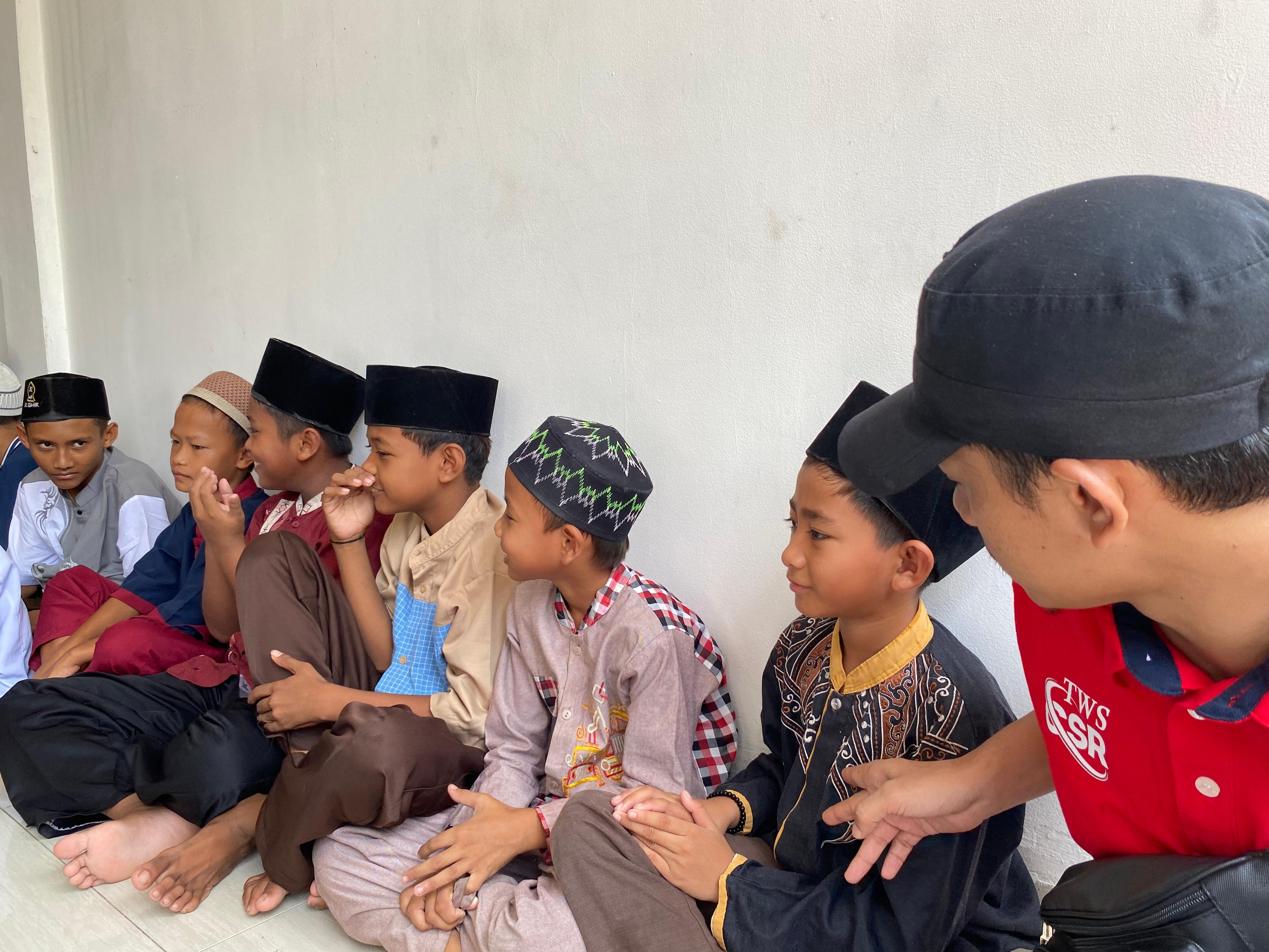 Foto galeri Dari FKPT utk Yayasan Taman Anak Langit