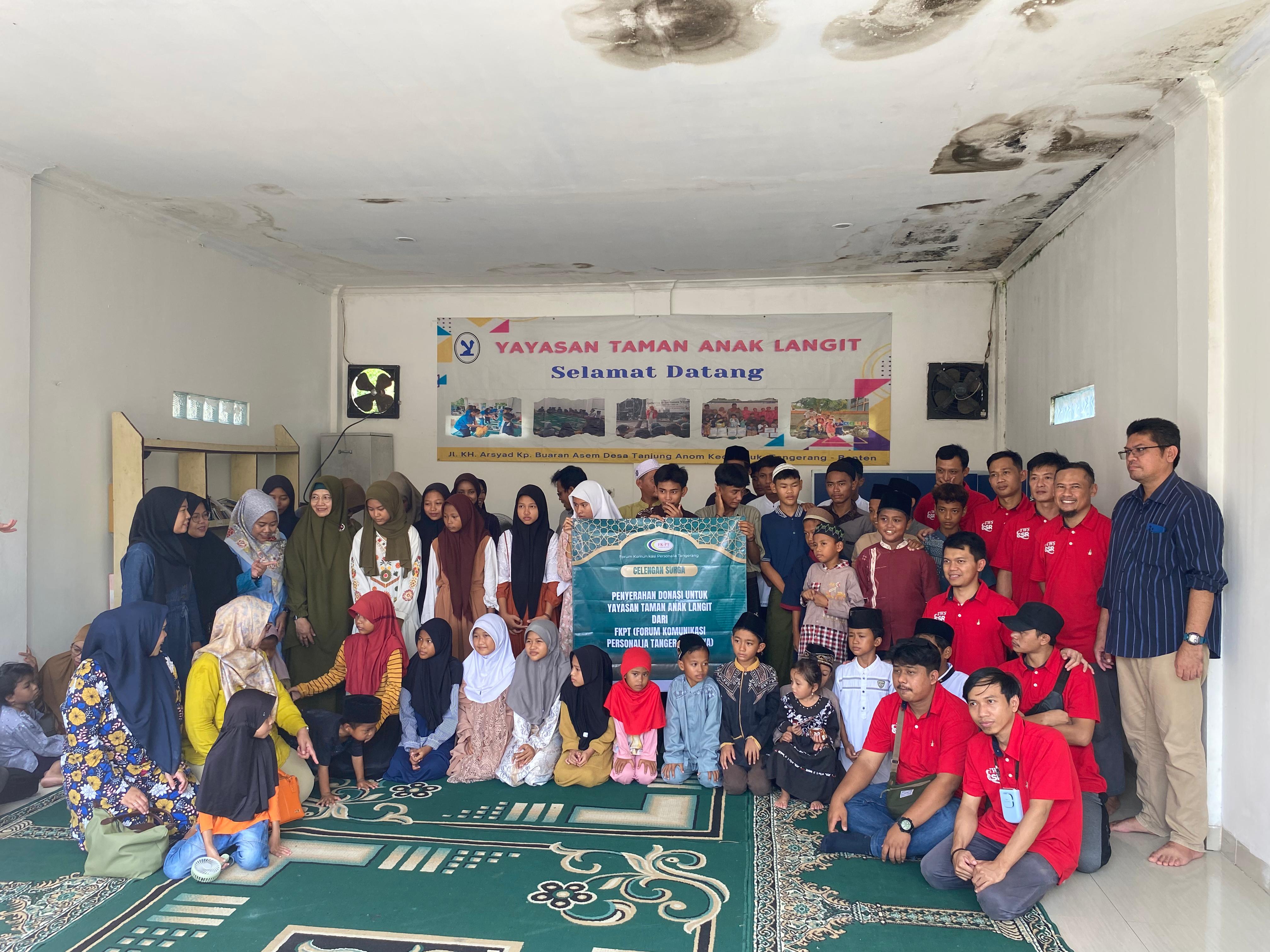 Foto galeri Dari FKPT utk Yayasan Taman Anak Langit