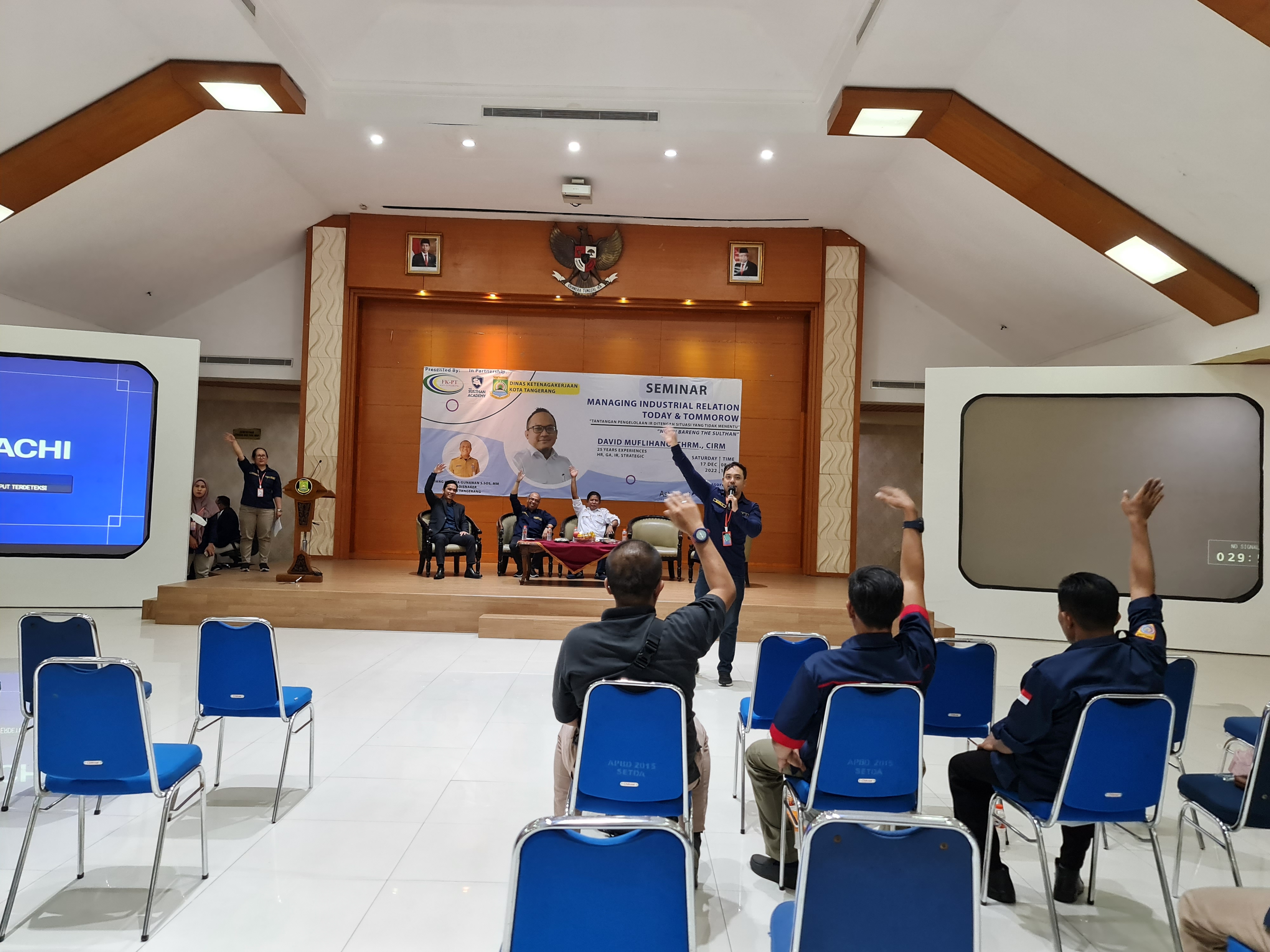 Foto galeri Seminar Managing Industrial Relation (17 Desember 2022)